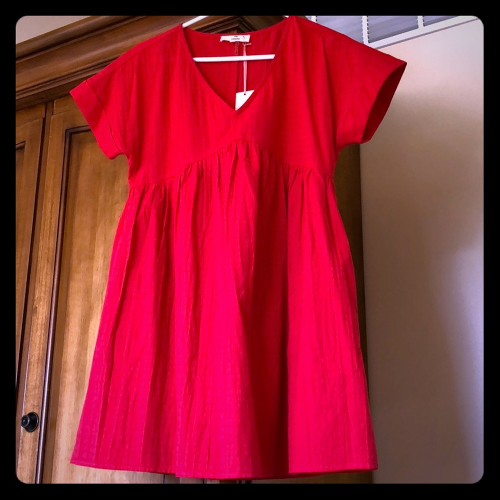 Super cute and easy to wear dress!